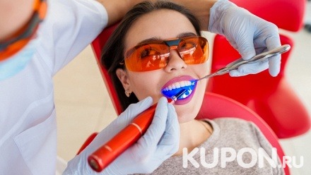 Ультразвуковая чистка зубов, чистка AirFlow с полировкой абразивной пастой либо отбеливание зубов Opalescence Boost в стоматологической клинике «Мастер-Класс»