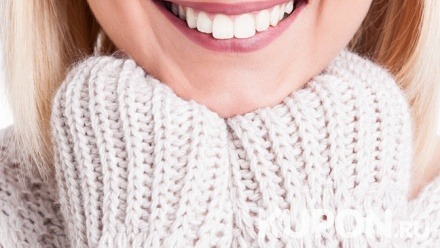 Гигиена полости рта с удалением зубного камня и зубных отложений в клинике «ДентаЛюкс»