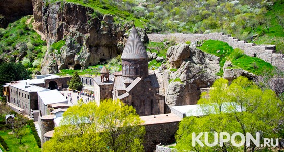 От 3 дней отдыха с проживанием в номере выбранной категории для 2 человек + трансфер и экскурсии в хостеле «Арменнер» в центре Еревана. Скидка 50%