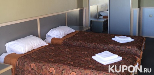Отпуск на территории парка «Куршская коса» в двухместном номере для двоих в мини-отеле «Дом рыболова». Скидка до 52%