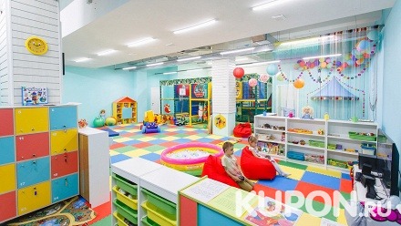 Двухчасовое посещение для одного или компании до 7 детей всех игровых зон в детском центре «ДеТвоРа»