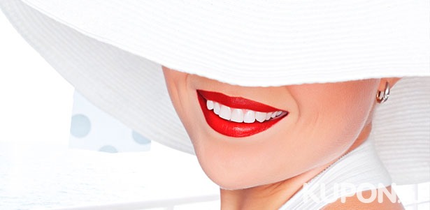 УЗ-чистка всех зубов с обработкой лечебными пастами в стоматологической клинике «ДентаМатИв». **Скидка до 92%**