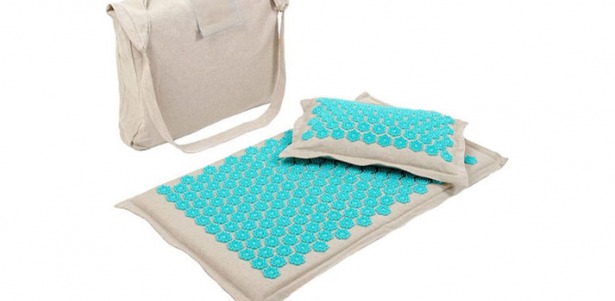 Кешбэк 490р. от покупки акупунктурного массажного коврика с наполнителем из кокоса и подушкой из льна