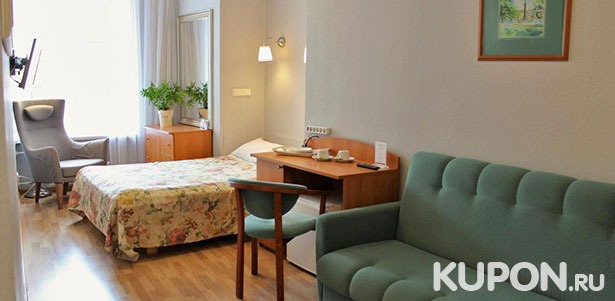 От 2 дней для одного, двоих или троих с завтраками в отеле «Новые комнаты» в самом центре Санкт-Петербурга. **Скидка до 70%**